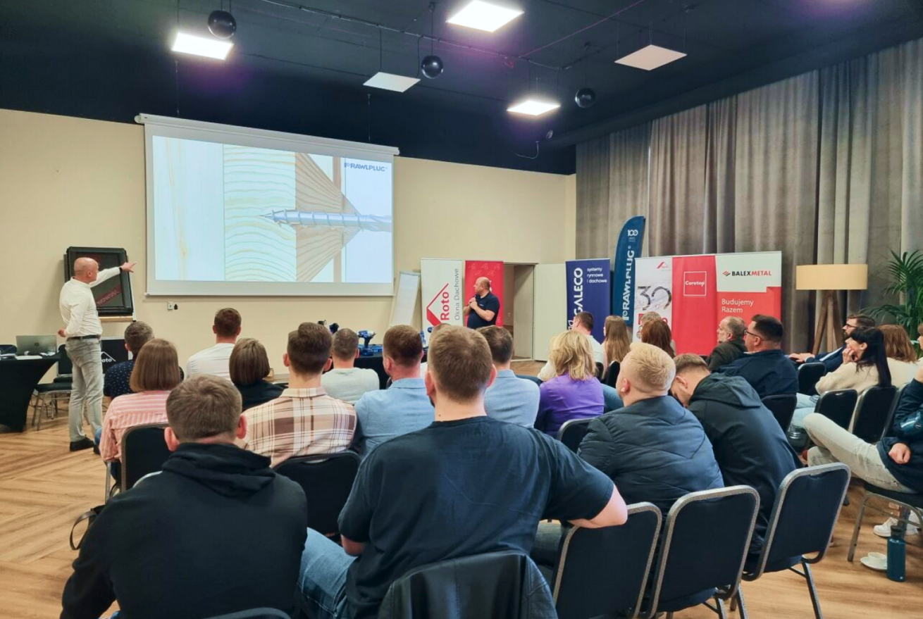 Rawlplug Szkolenia dla dekarzy z Grupą 4D