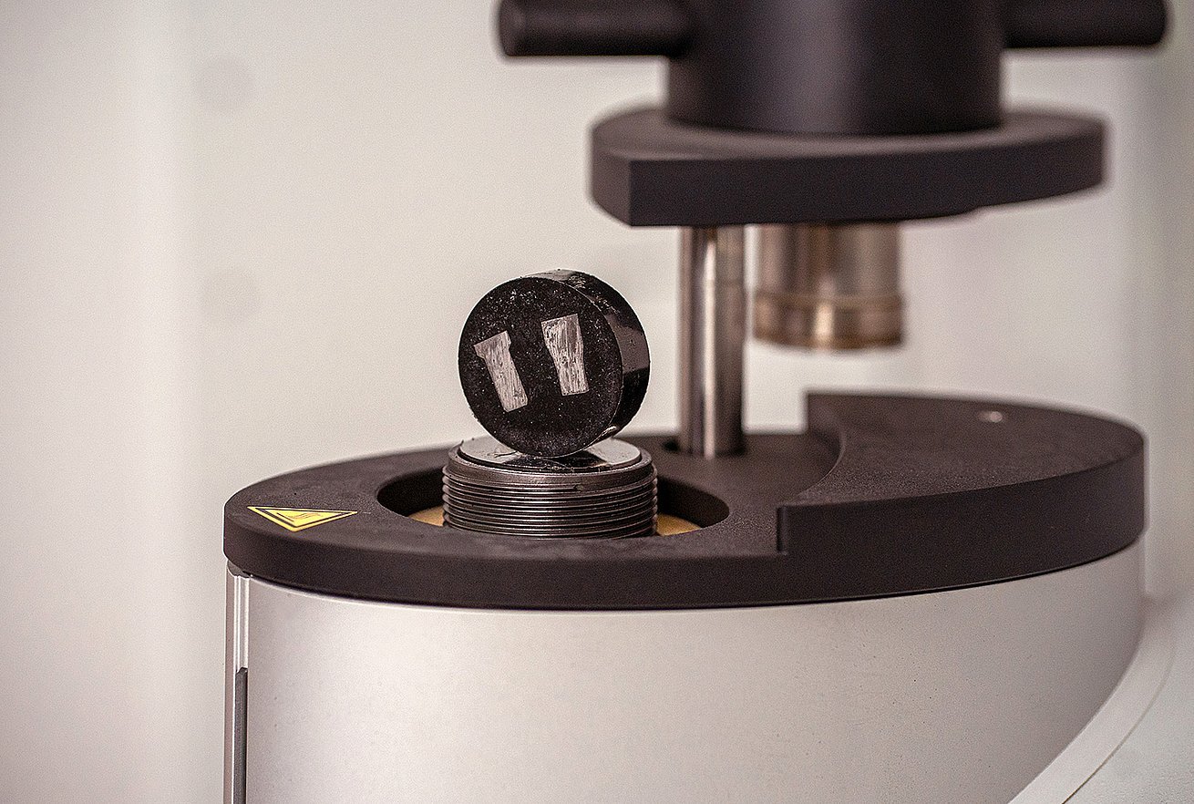 Metalografia. Nowe laboratorium Rawlplug.